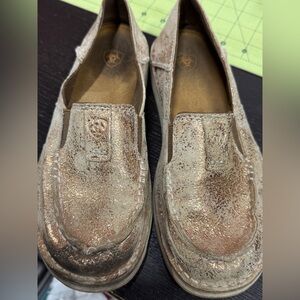 Ariat Tan Textured Rose Gold Sparkling Loafers Women’s Sz 6.5